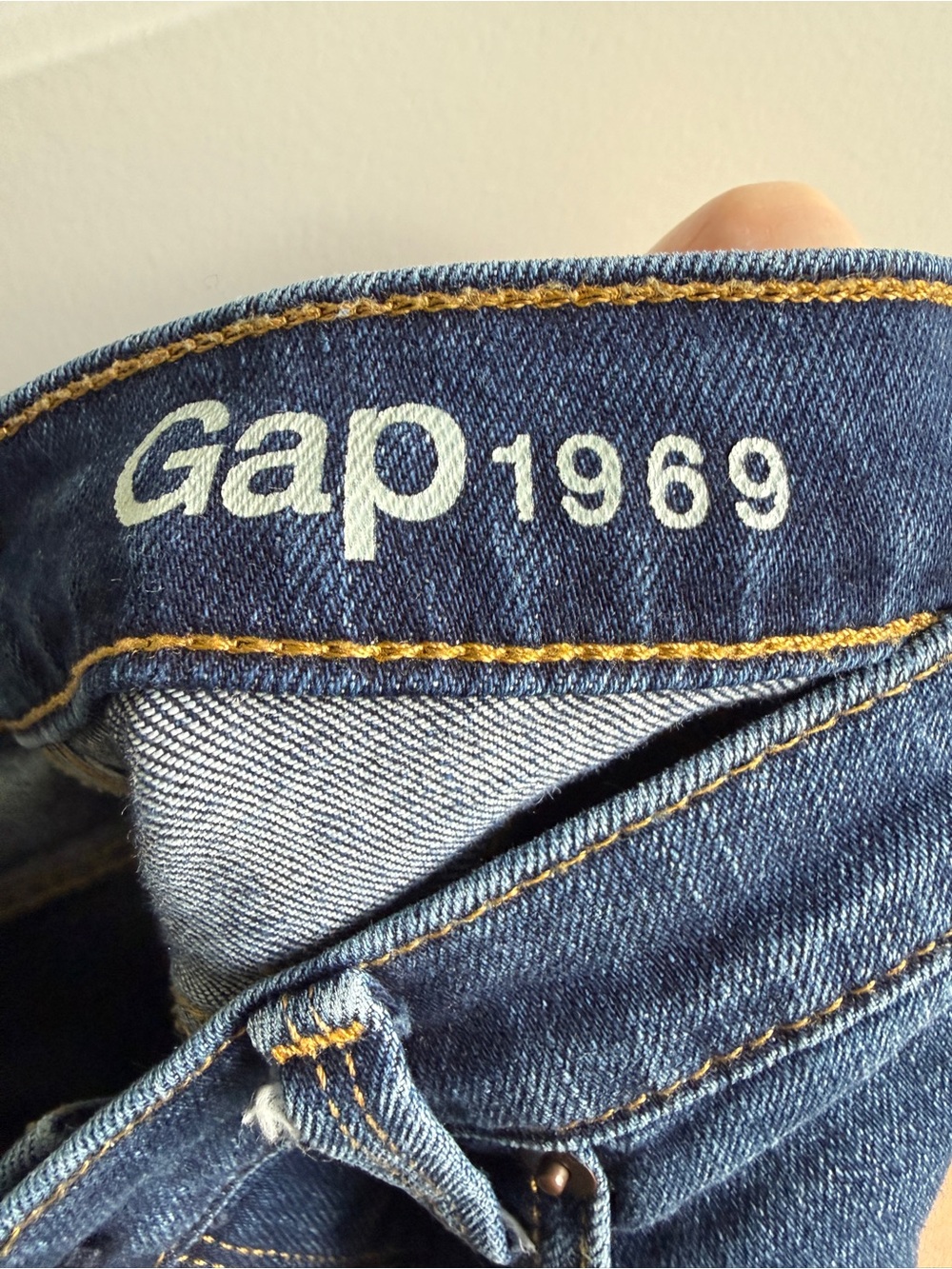 Gap 1969 Authentic Flare High Rise Jeans • 30r - Picture 4 of 5